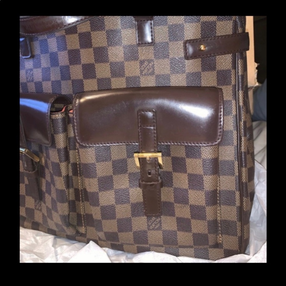 💯% Authentic LOUIS VUITTON
Damier Canvas Uzes Tote Bag✨ - Picture 16 of 16